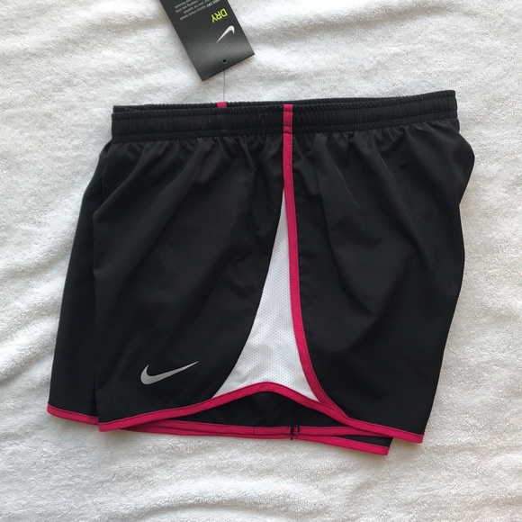 Nike Pants - 🌸 2 for $30 🌸 Nike shorts